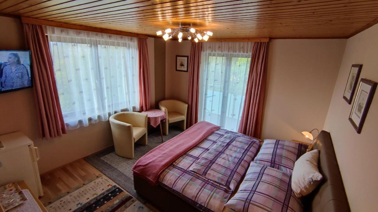 Ferienparadies Gutounik Portschach am Worthersee Bagian luar foto