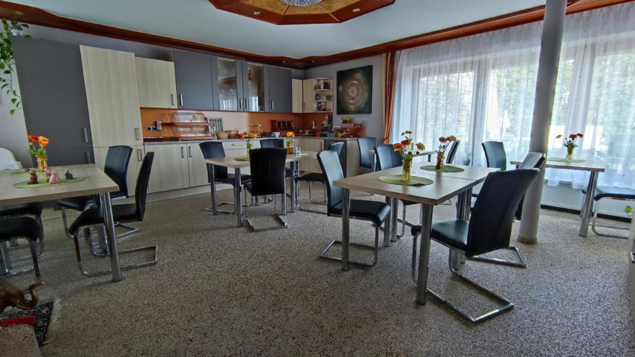 Ferienparadies Gutounik Portschach am Worthersee Bagian luar foto